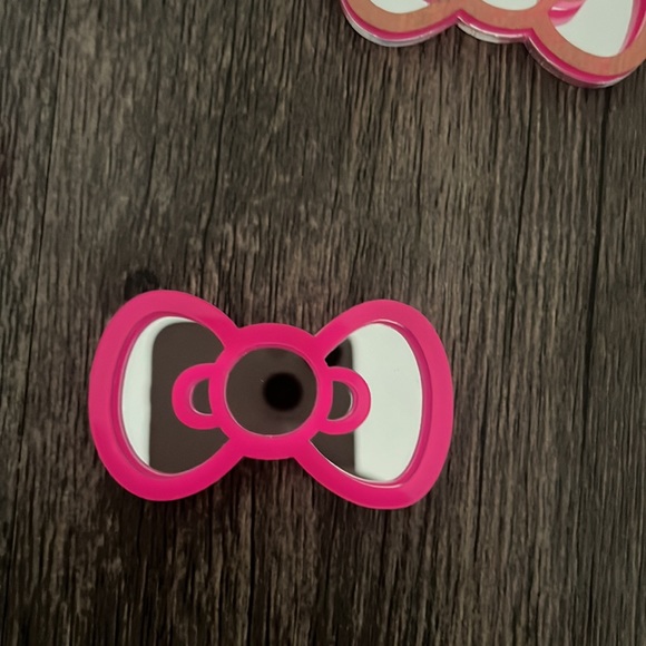 Hello kitty laser cut bows - Picture 2 of 2
